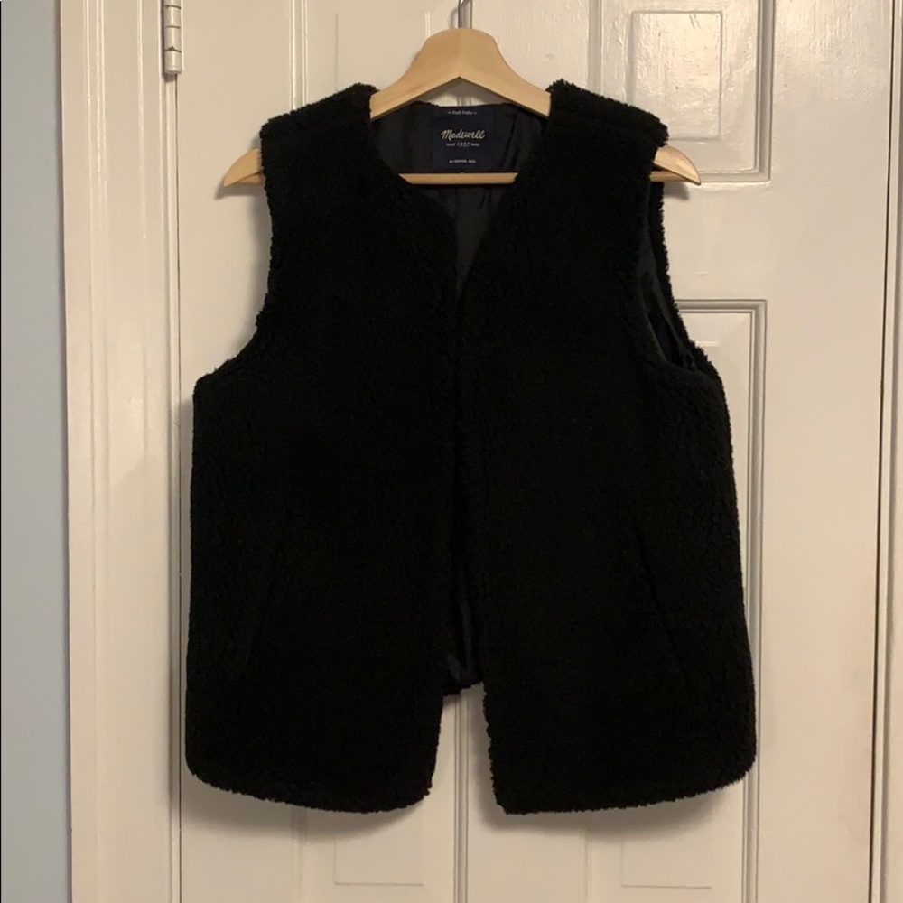 Madewell black faux Sherpa vest